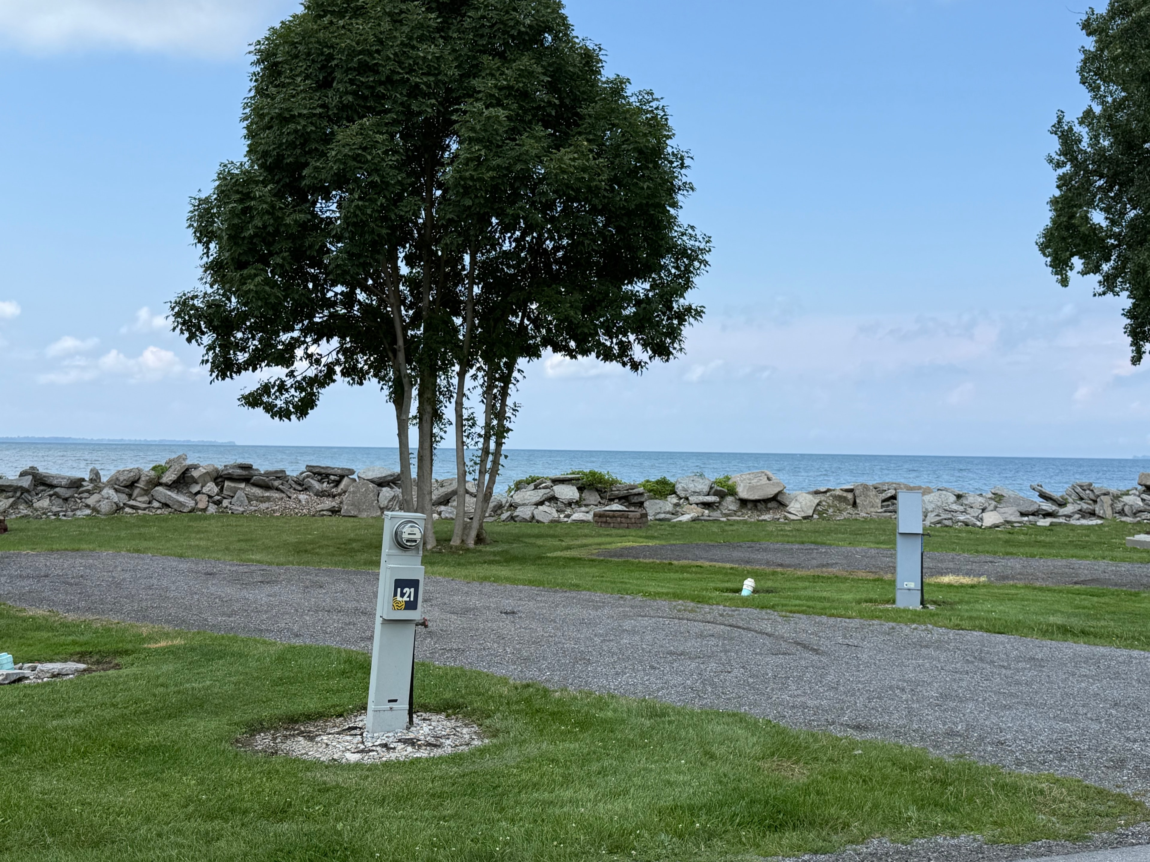 Lakeside Campsite L21