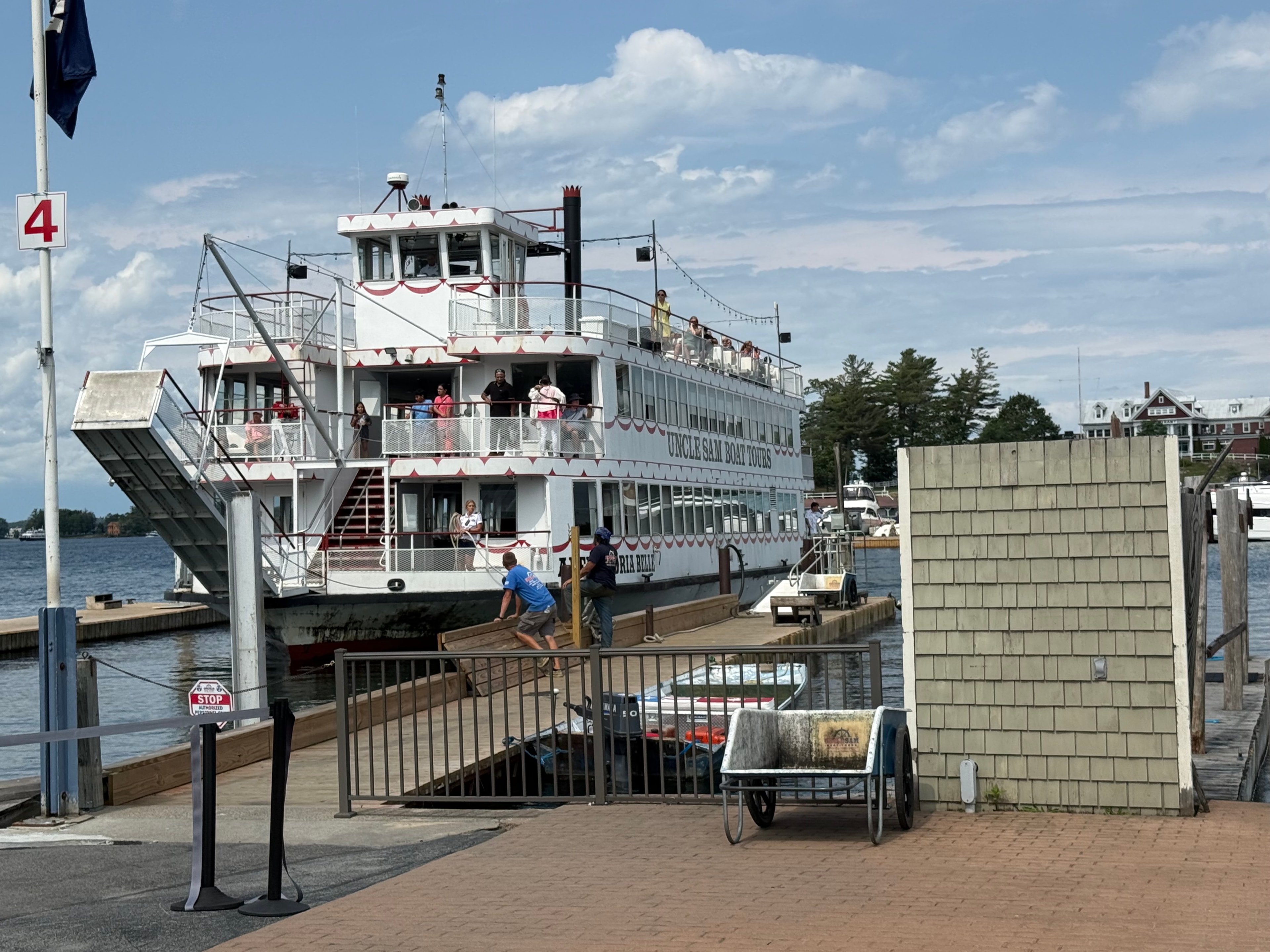 Uncle Sam Boat Tours