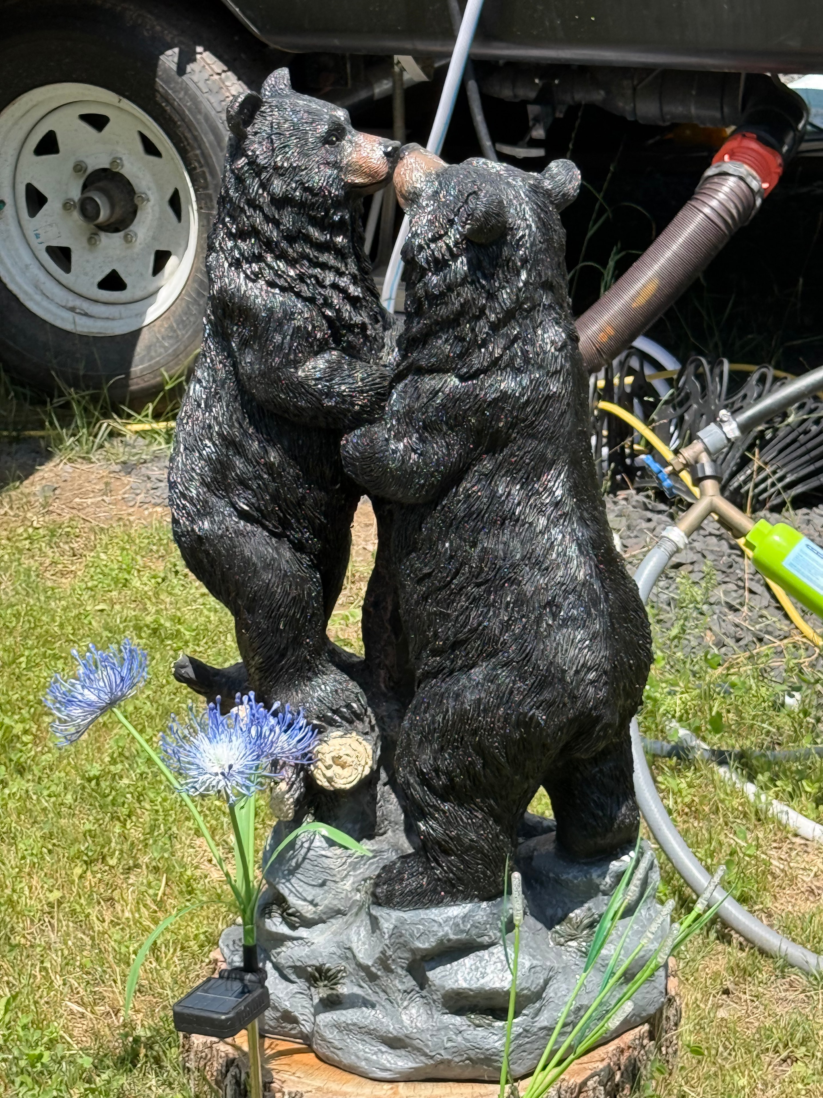 Bear statue closeup