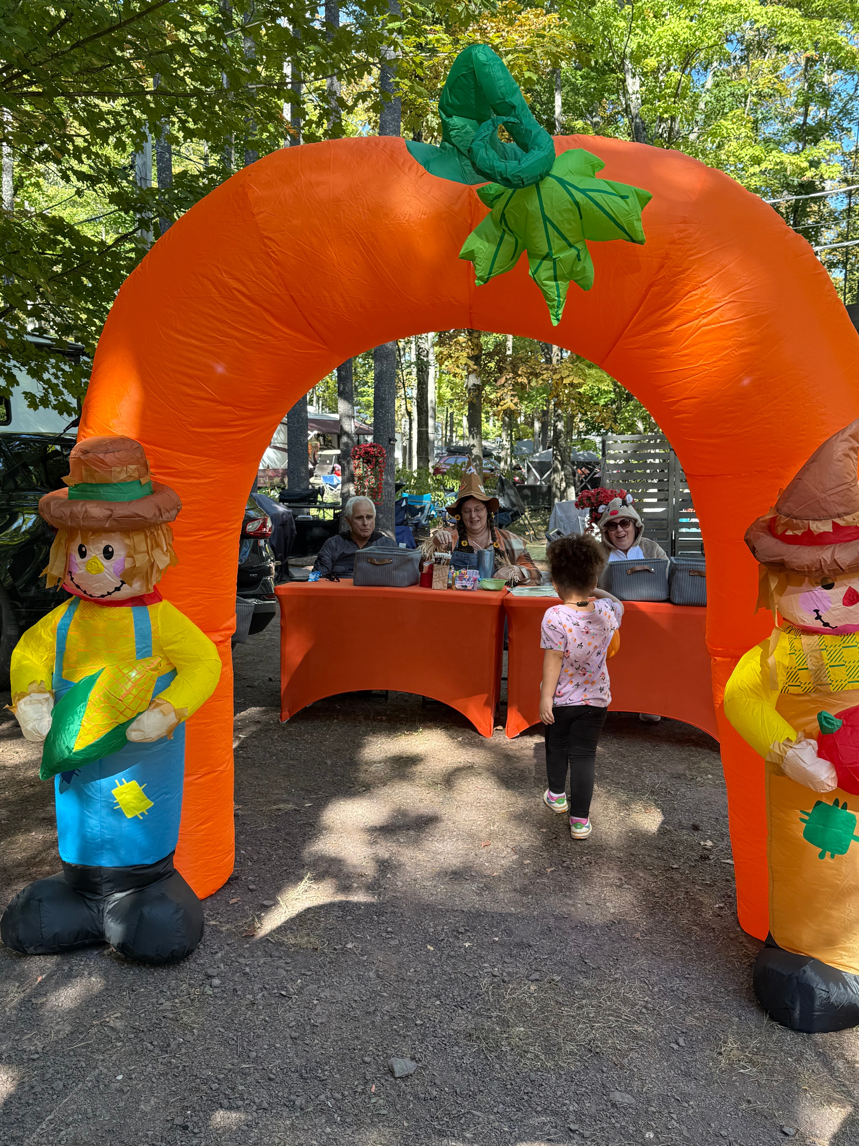 Inflatable pumpkin arch