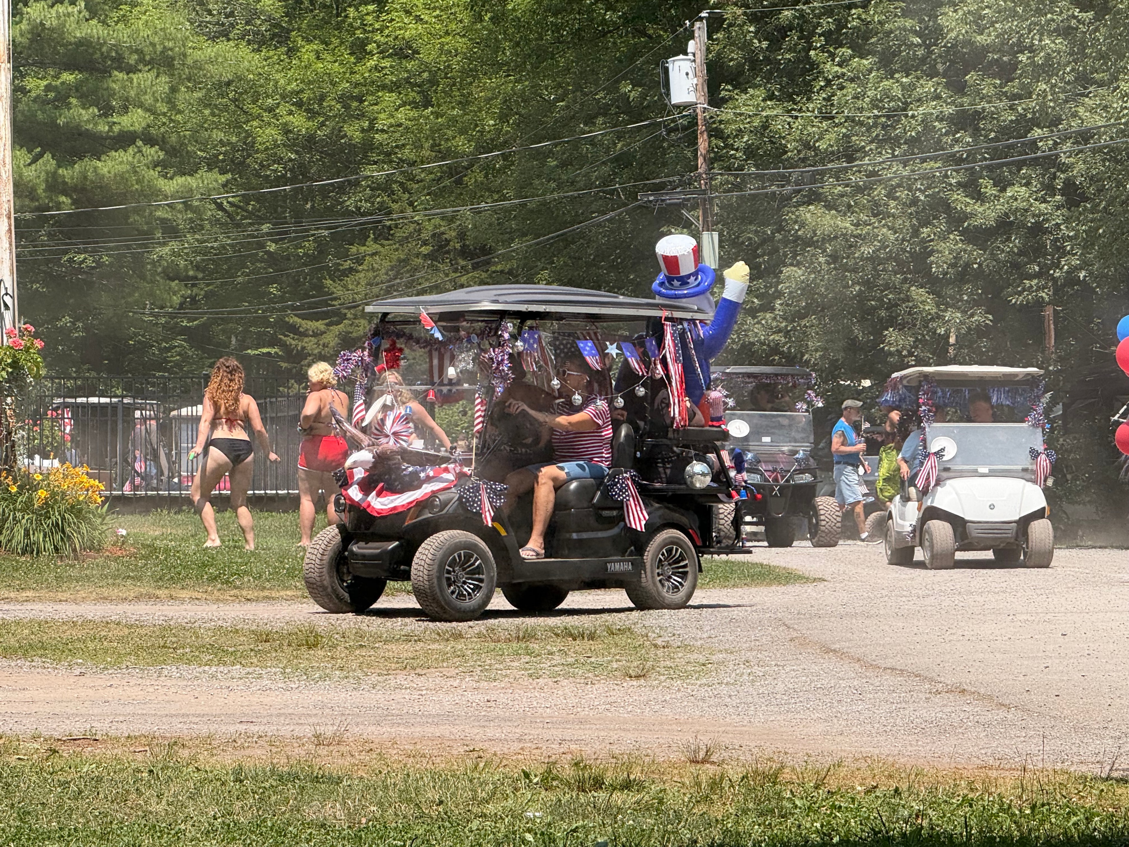Yamaha cart with water squirters